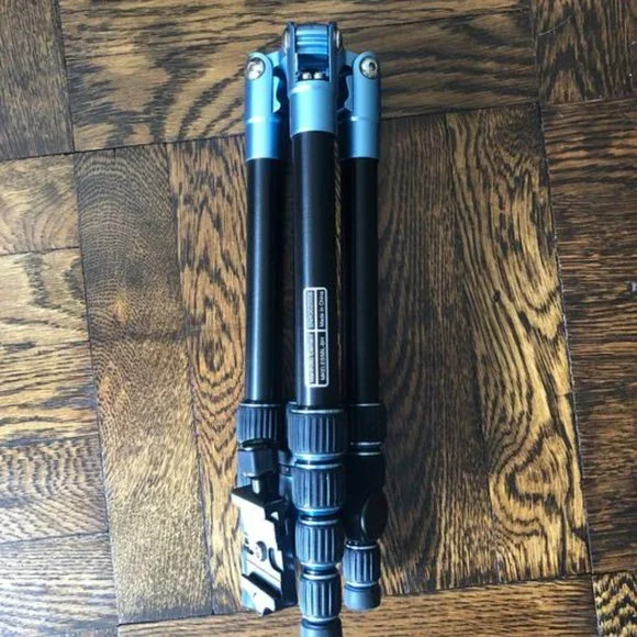 Manfrotto Element Small Traveler Tripod - Picture 4 of 7